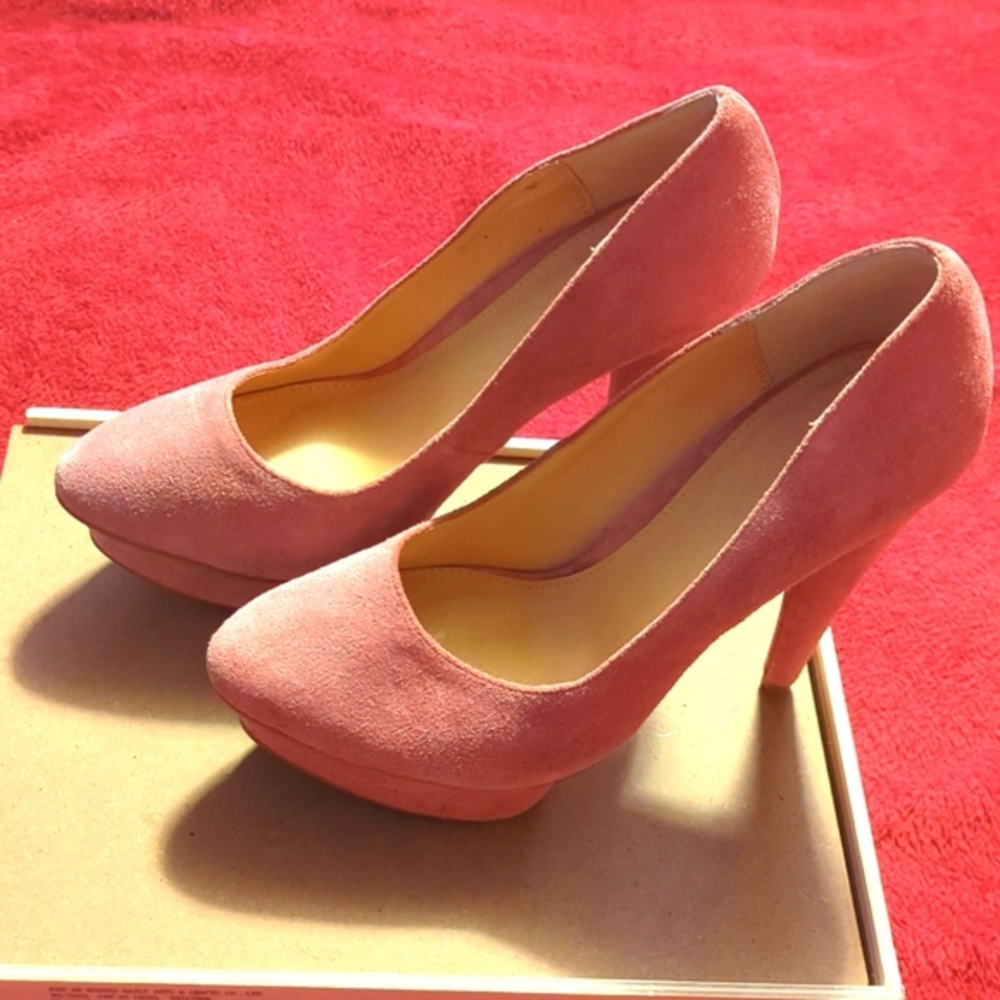 Mauve suede Colin Stuart high heels